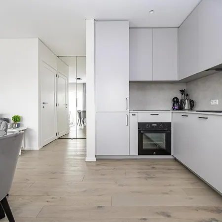 Apartment Vela - By Pailsek Pajury *